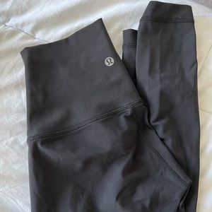 Lululemon Wunder Under HR